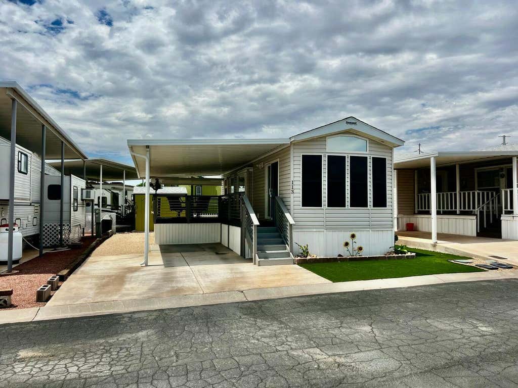 Photo of 448 E Telegraph ST #113, Washington, UT 84780 (MLS # 117769)