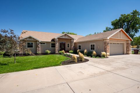 Photo of 2129 W 2650 N, Cedar City, UT 84721 (MLS # 113528)