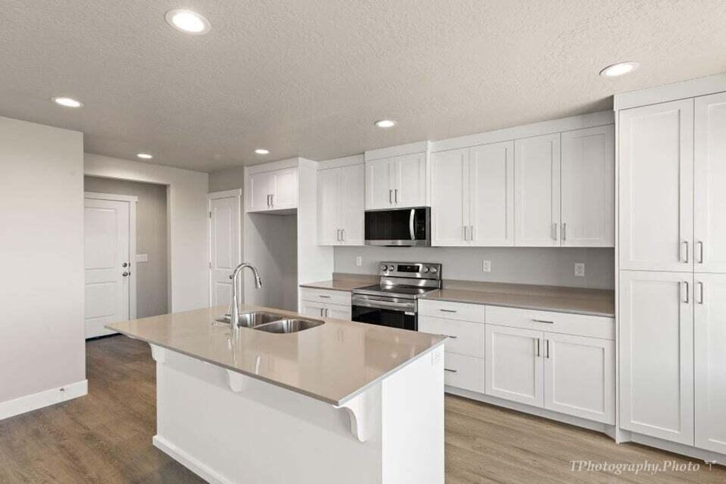 Photo of 535 W 2530 N #Units 35-40, Cedar City, UT 84720 (MLS # 112781)