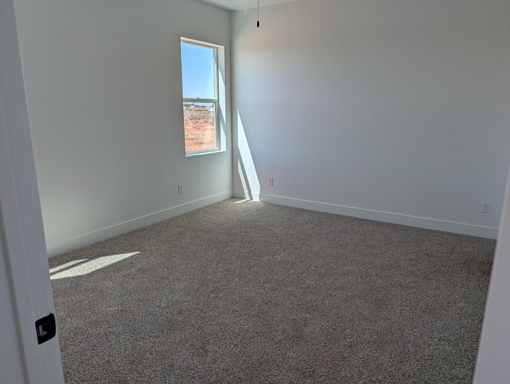 Photo of 1681 E Creekside DR, Kanab, UT 84741 (MLS # 117810)