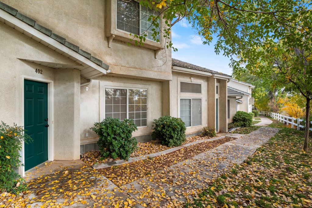 Photo of 684 W BUENA VISTA Blvd #402, Washington, UT 84780 (MLS # 114398)