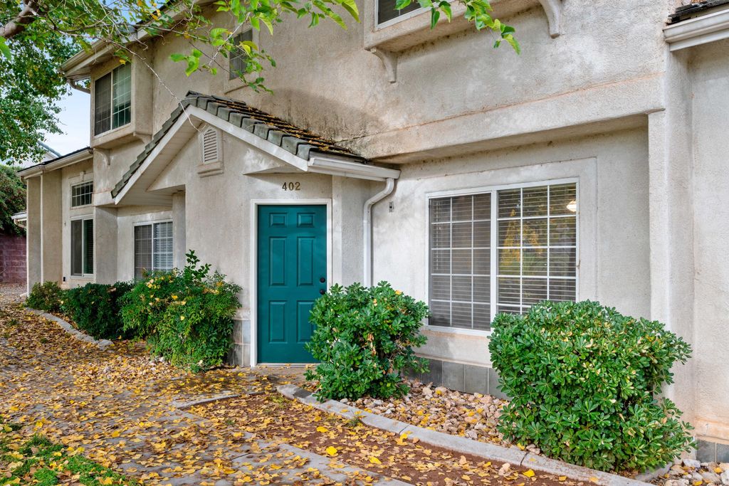 Photo of 684 W BUENA VISTA Blvd #402, Washington, UT 84780 (MLS # 114398)