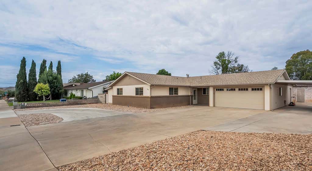 Photo of 846 S 900 E, Saint George, UT 84790 (MLS # 117202)