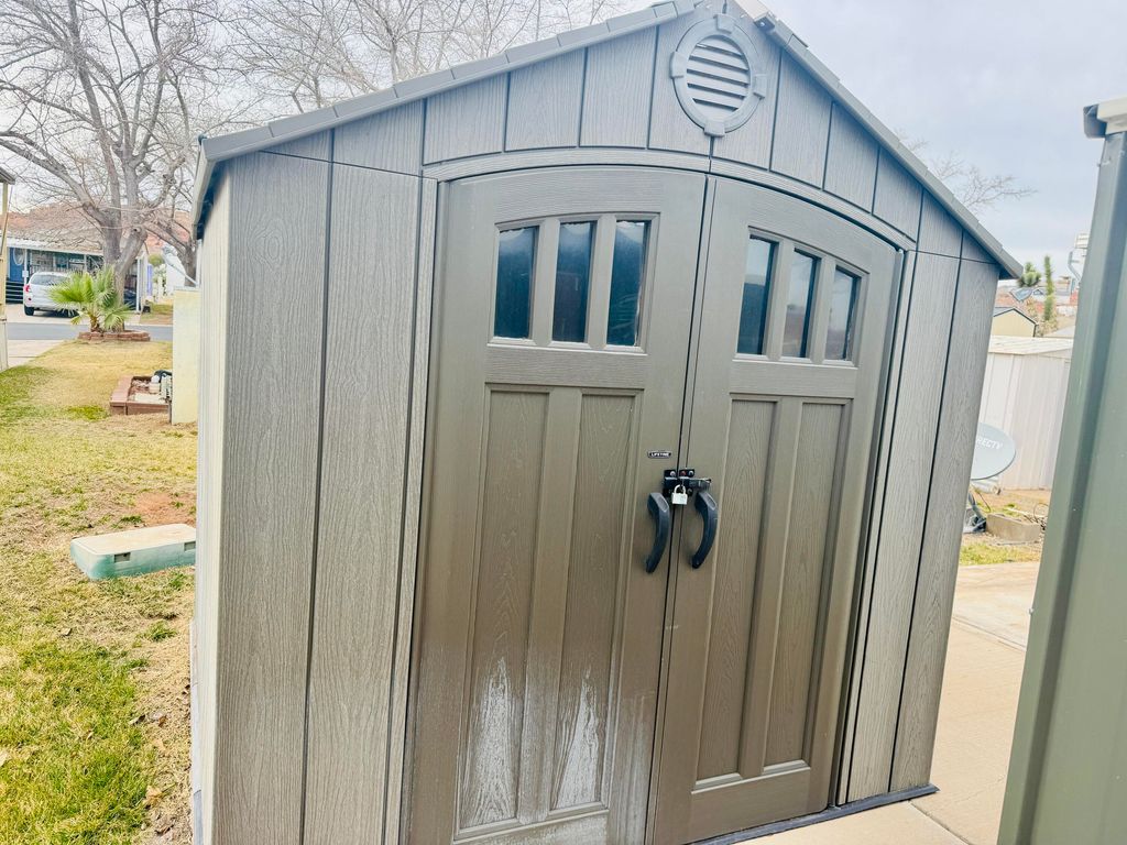 Photo of 1150 W RED HILLS Parkway #32, Washington, UT 84780 (MLS # 114742)