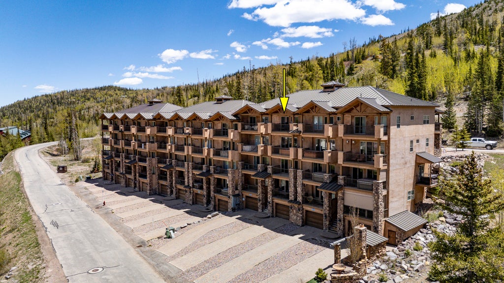 Photo of 565 S Vasels RD #3B, Brian Head, UT 84719 (MLS # 116638)