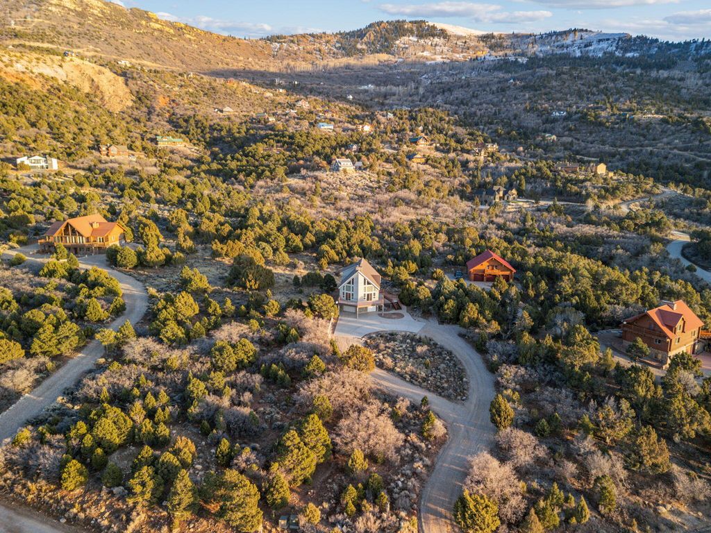 Photo of 2081 S High Juniper DR, Cedar City, UT 84720 (MLS # 113940)