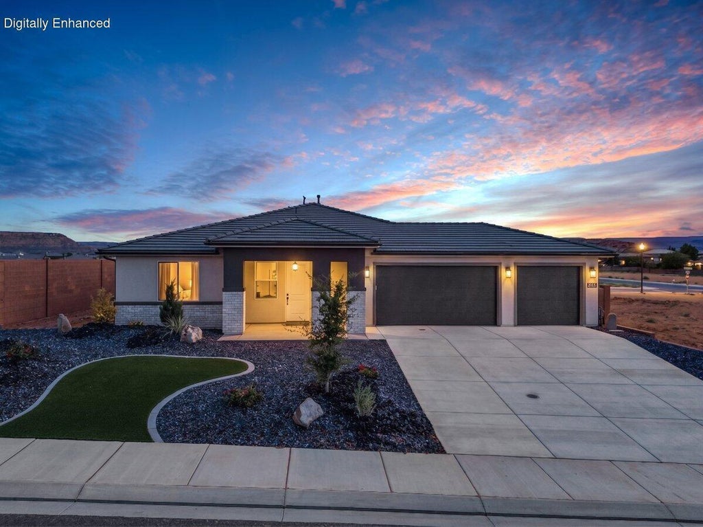 Photo of 3835 W 2570 S, Hurricane, UT 84737 (MLS # 117848)