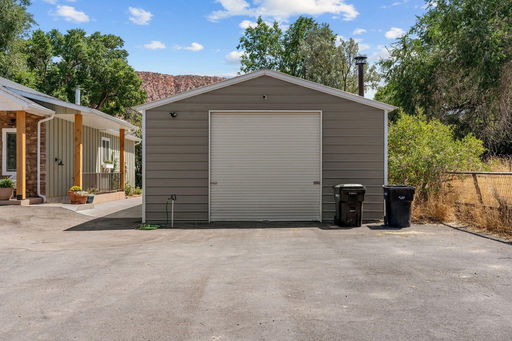 Photo of 125 S 300 E., Cedar City, UT 84720 (MLS # 112771)