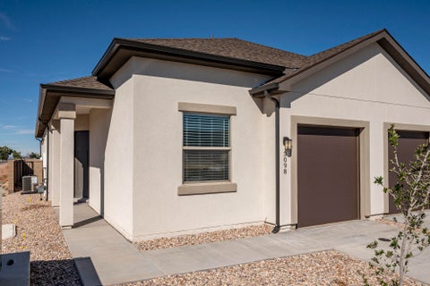Photo of 3098 W Runway DR, Cedar City, UT 84721 (MLS # 118437)