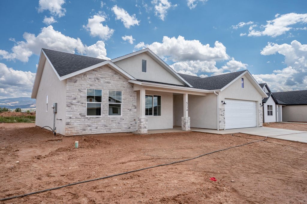 Photo of 5174 N Sagewood LN, Enoch, UT 84721 (MLS # 112846)