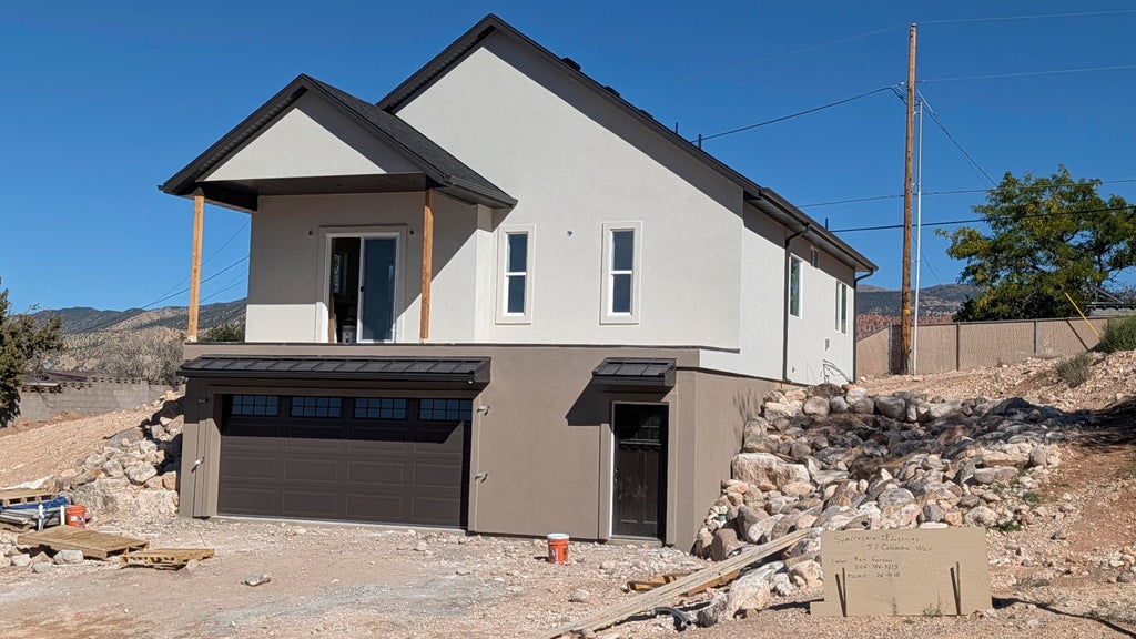 Photo of 57 S Columbia Way, Cedar City, UT 84720 (MLS # 118630)