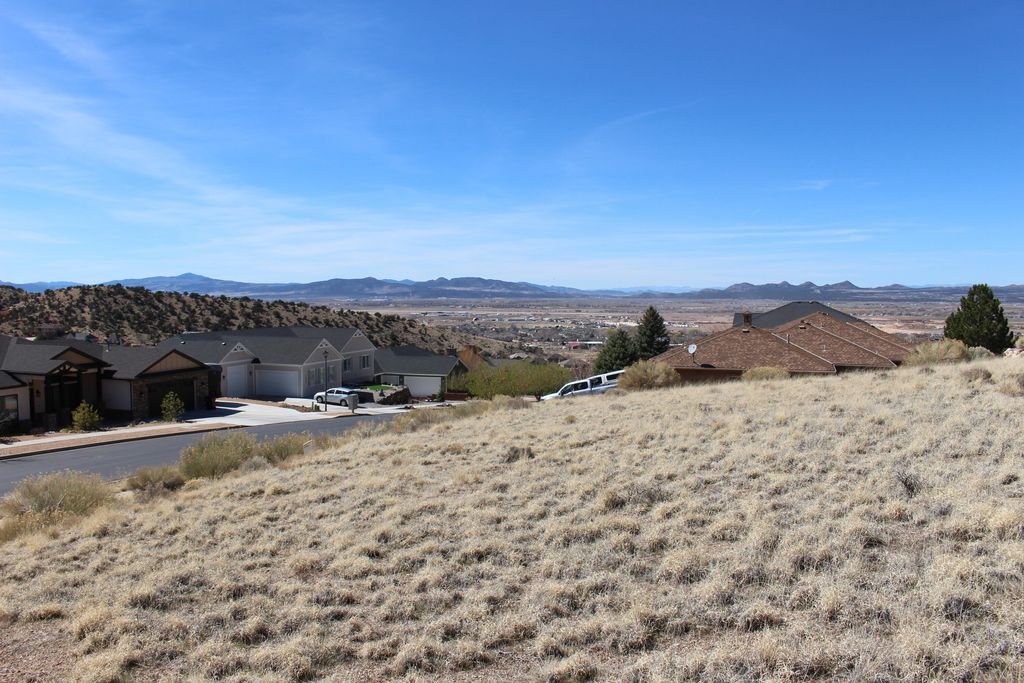 Photo of 1380 N Knoll ST, Cedar City, UT 84721 (MLS # 115265)