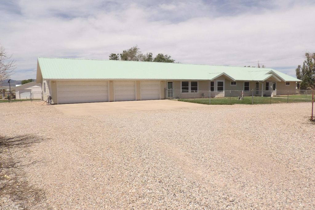 Photo of 1424 S 5175 W, Cedar City, UT 84720 (MLS # 111560)
