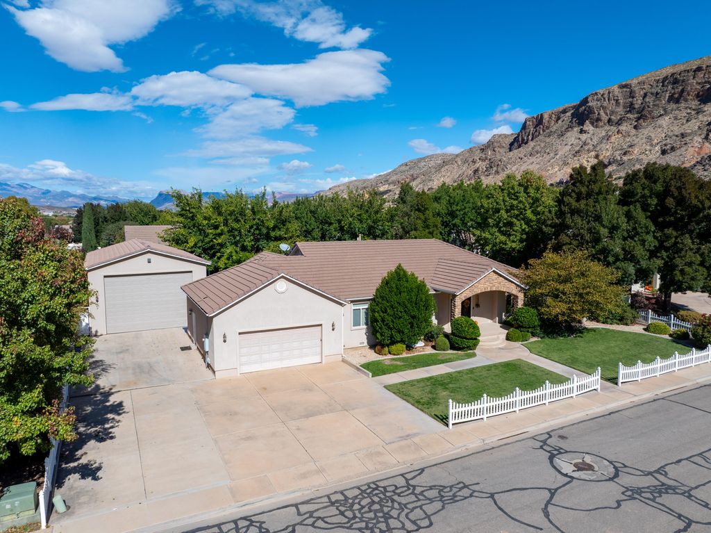 Photo of 282 W 1480 S, Hurricane, UT 84737 (MLS # 113652)