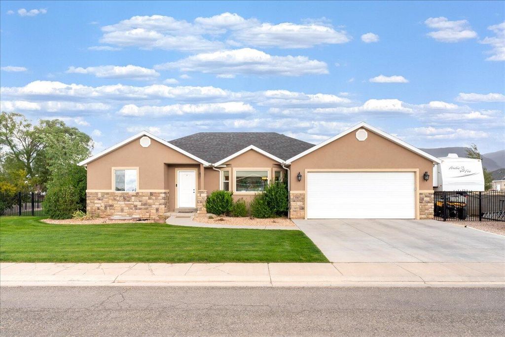 Photo of 3367 Westward Ave, Enoch, UT 84721 (MLS # 113301)