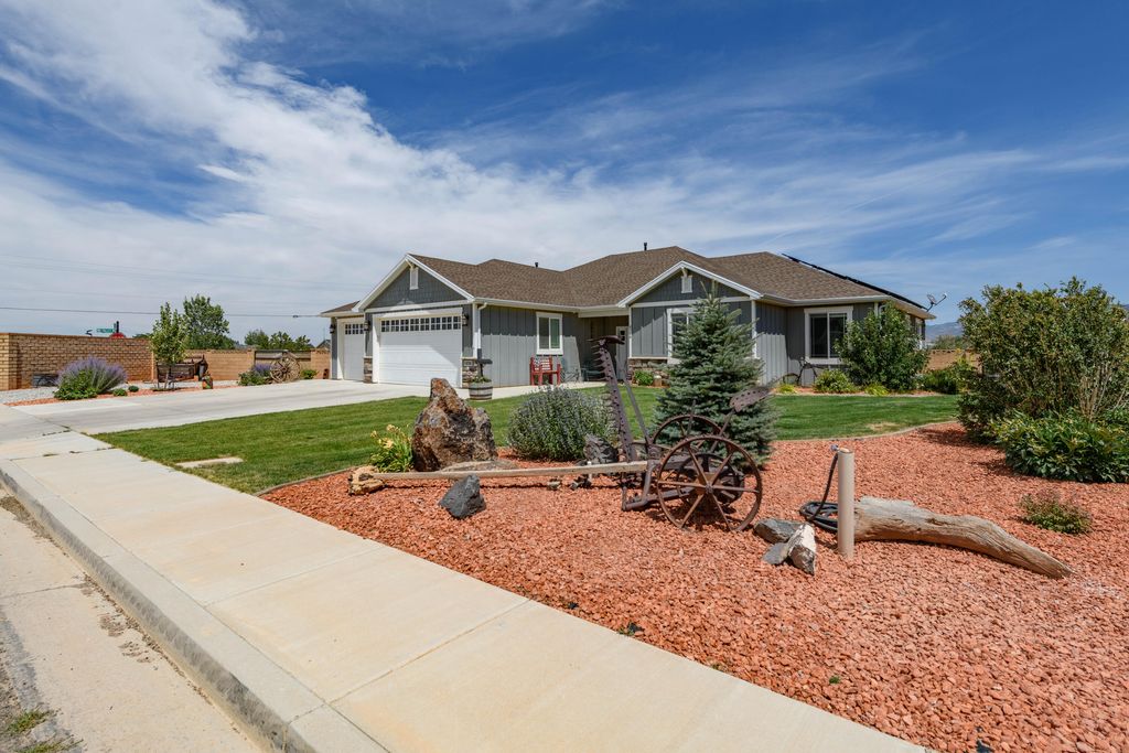 Photo of 4784 N 2525 W, Cedar City, UT 84721 (MLS # 113157)