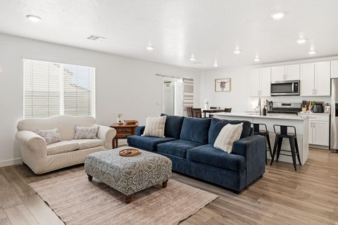 Photo of 284 W 2050 N, Cedar City, UT 84721 (MLS # 115702)