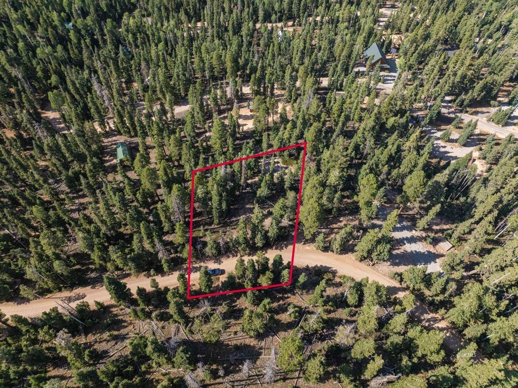 Photo of 1120 W Strawberry Point RD, Duck Creek Village, UT 84762 (MLS # 115927)