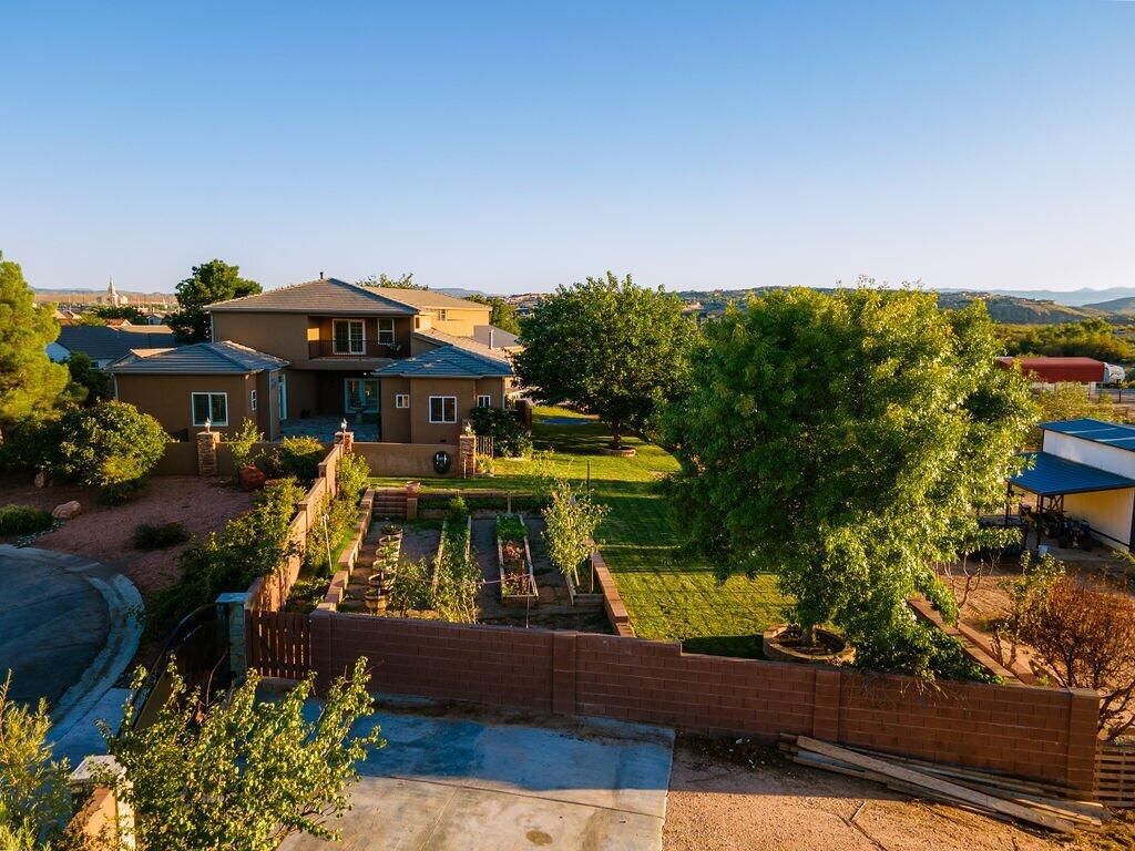 Photo of 1021 W Churrea ST, Washington, UT 84780 (MLS # 108479)