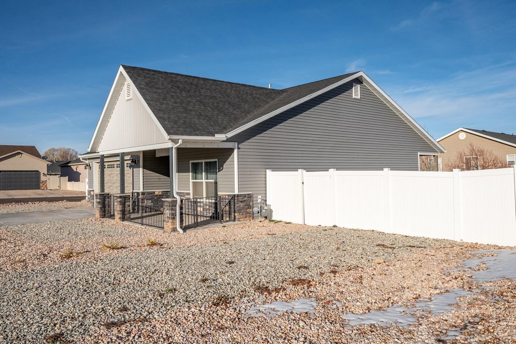 Photo of 142 N 4275 W, Cedar City, UT 84721 (MLS # 114964)