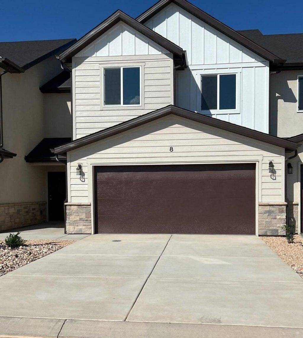 Photo of 535 W 2530 N #8, Cedar City, UT 84721 (MLS # 113171)