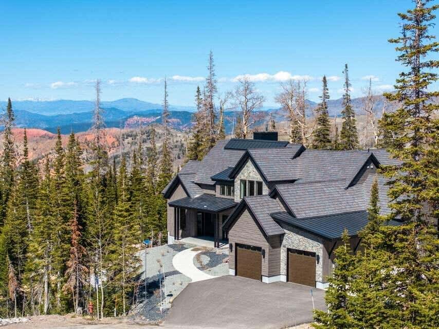 Photo of 423 W Blue Bell CT, Brian Head, UT 84719 (MLS # 117243)