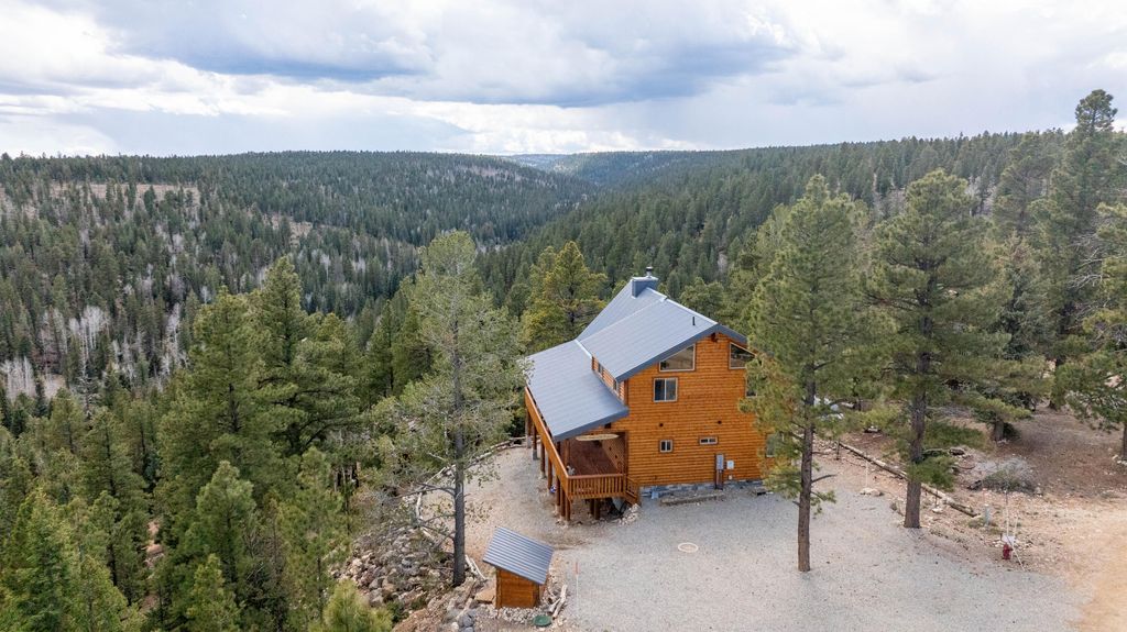 Photo of 1630 E Willis Creek CIR, Duck Creek Village, UT 84762 (MLS # 111348)