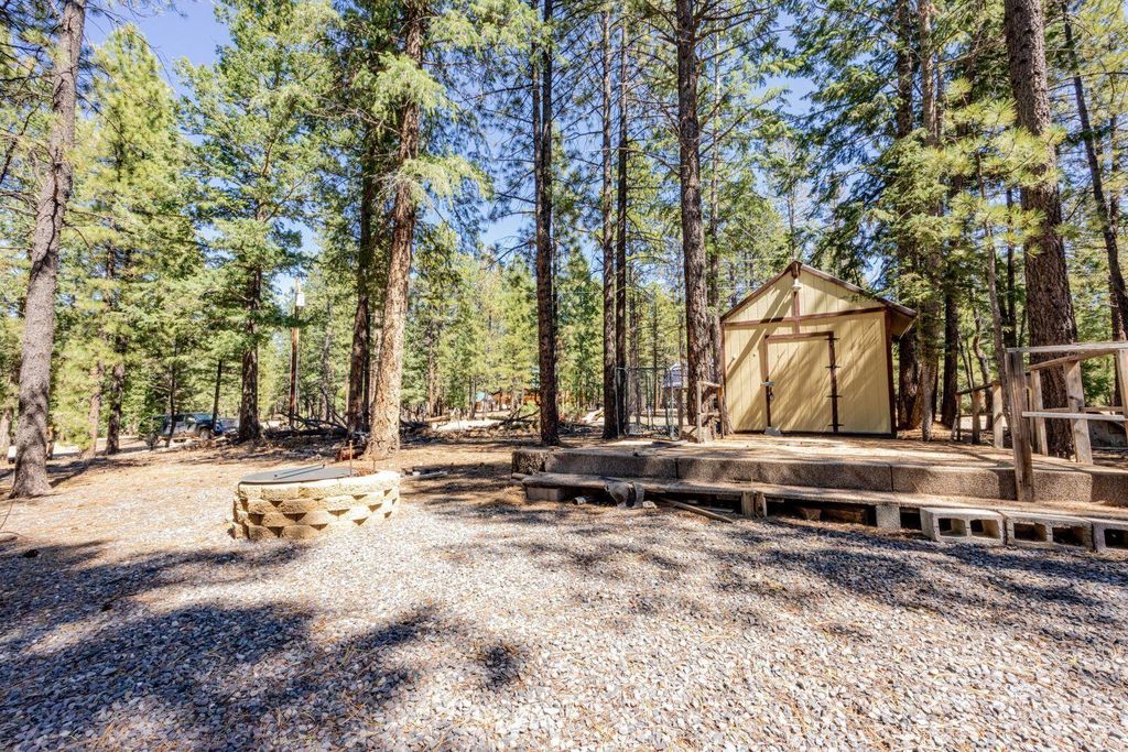Photo of 1275 N Piute DR, Duck Creek Village, UT 84762 (MLS # 111858)
