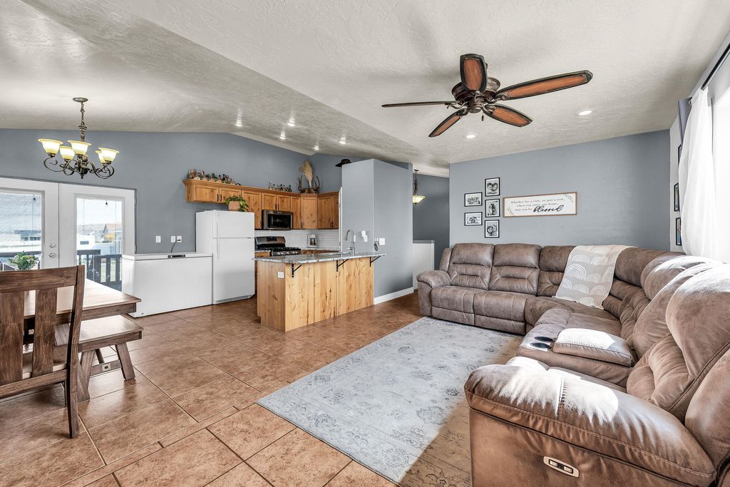 Photo of 1901 E Saddleback View DR N, Enoch, UT 84721 (MLS # 115443)