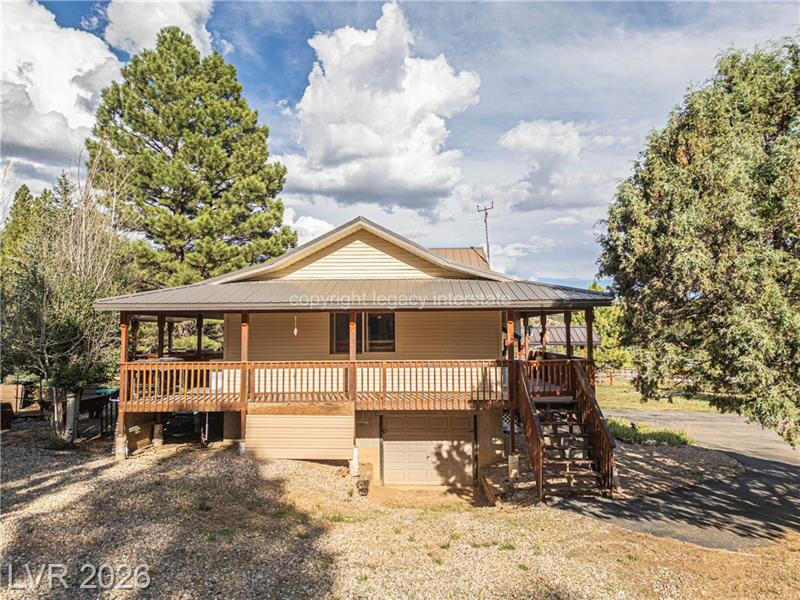 Photo of 651 E Aspen Meadow DR, Mammoth Creek, UT 84735 (MLS # 117834)