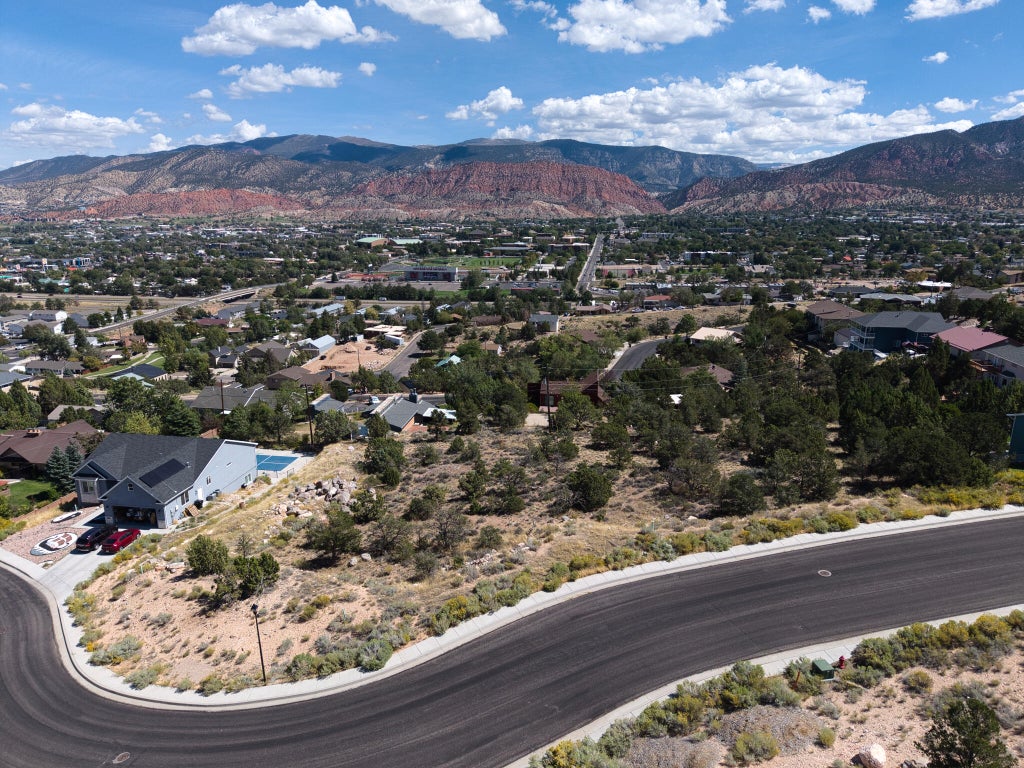 Photo of 207 S Columbia Way, Cedar City, UT 84720 (MLS # 118089)