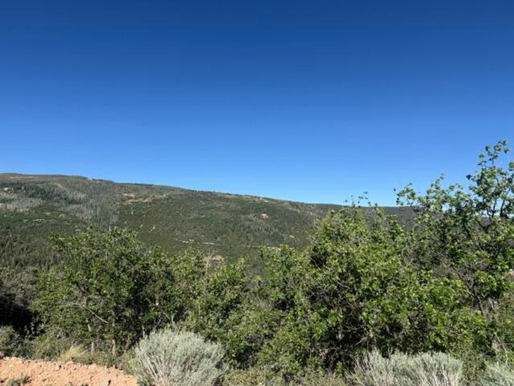 Photo of S Summit mountain #LOT 16, 3200, Brian Head, UT 84719 (MLS # 116940)