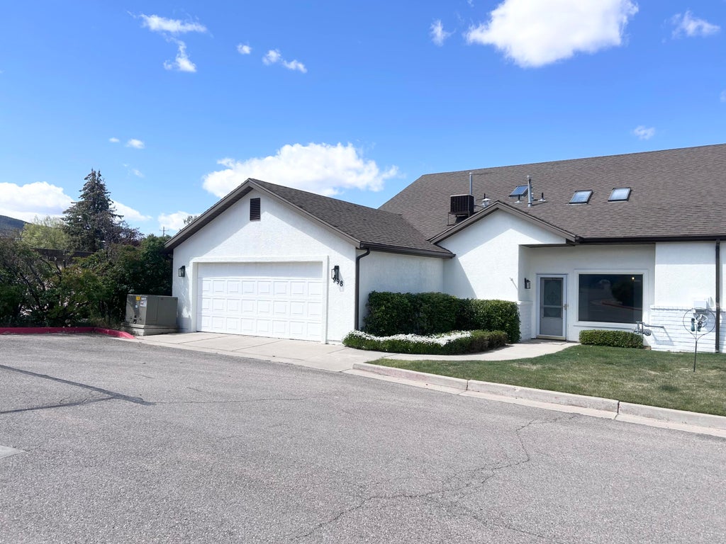 Photo of 998 S Three Fountains DR, Cedar City, UT 84720 (MLS # 115967)