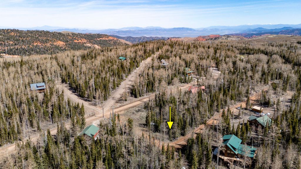 Photo of 253 E Quakie DR, Brian Head, UT 84719 (MLS # 116171)