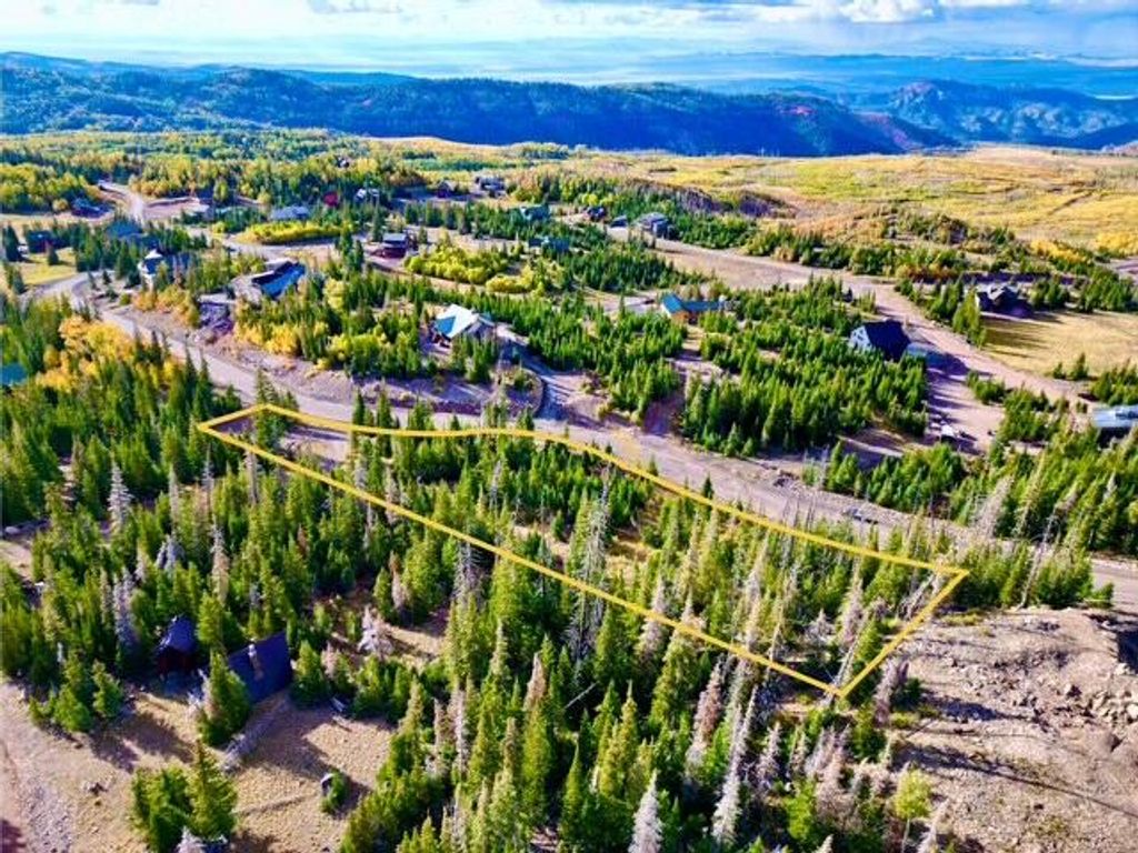 Photo of 922 E Kodiak DR, Brian Head, UT 84719 (MLS # 113069)