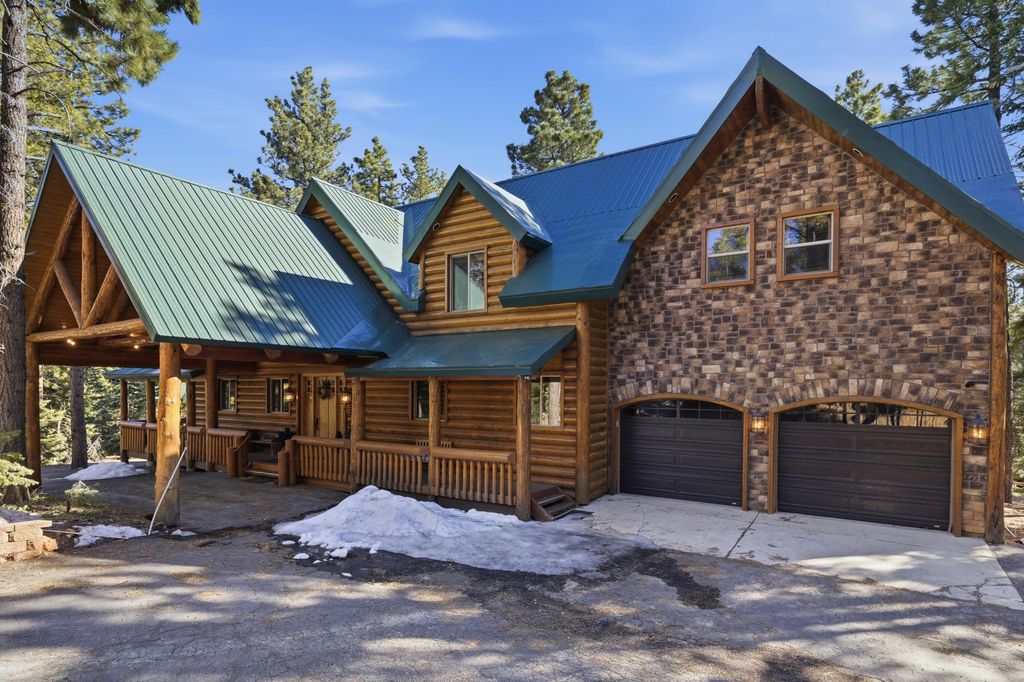 Photo of 1360 E South Mossberg RD, Duck Creek Village, UT 84762 (MLS # 115366)