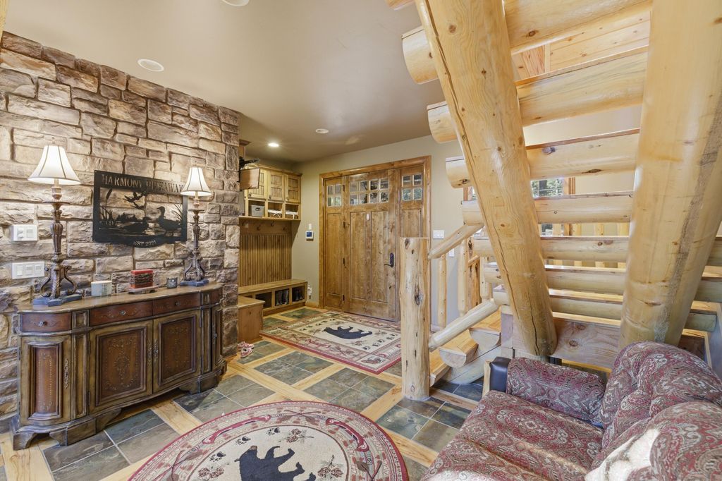 Photo of 1360 E South Mossberg RD, Duck Creek Village, UT 84762 (MLS # 115366)