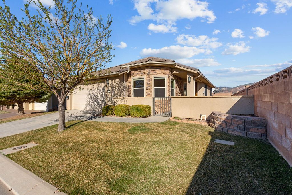 Photo of 789 S 2325 W, 789 S Eastgate DR S, Cedar City, UT 84720 (MLS # 115281)