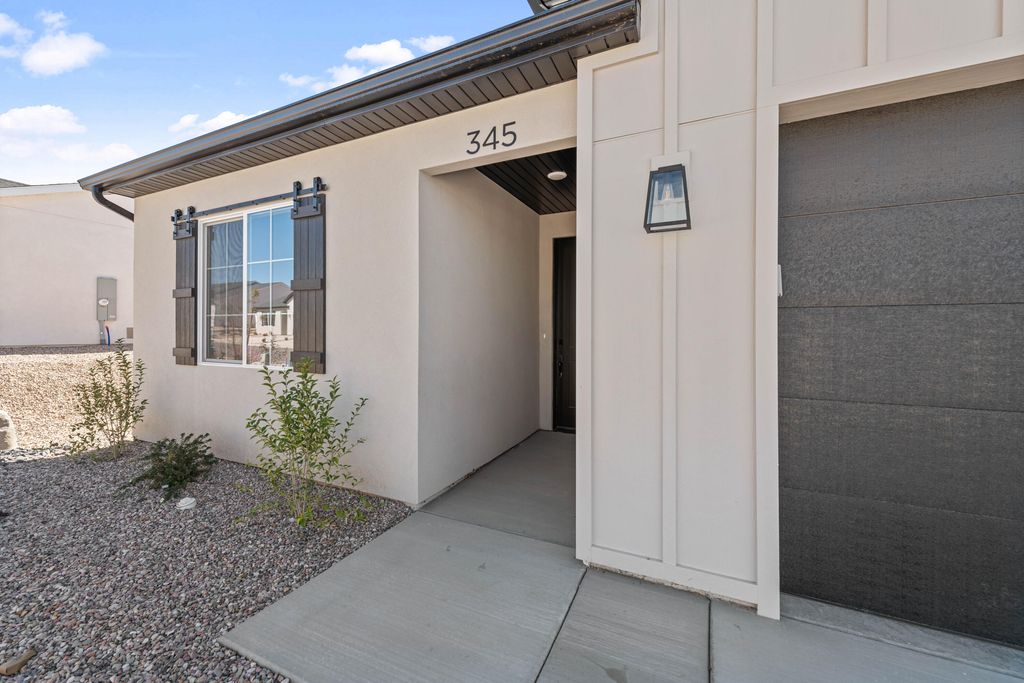 Photo of 345 W Rosie Loop Loop #Lot 25E, Cedar City, UT 84721 (MLS # 112229)