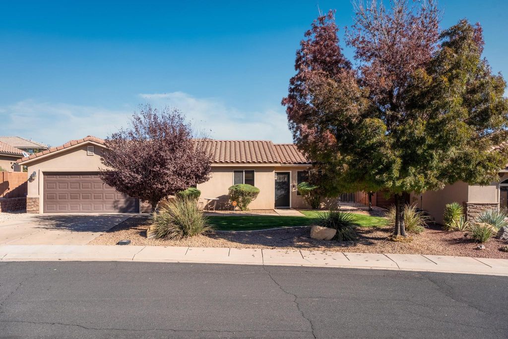 Photo of 1086 N OCOTILLO DR, Washington, UT 84780 (MLS # 113816)
