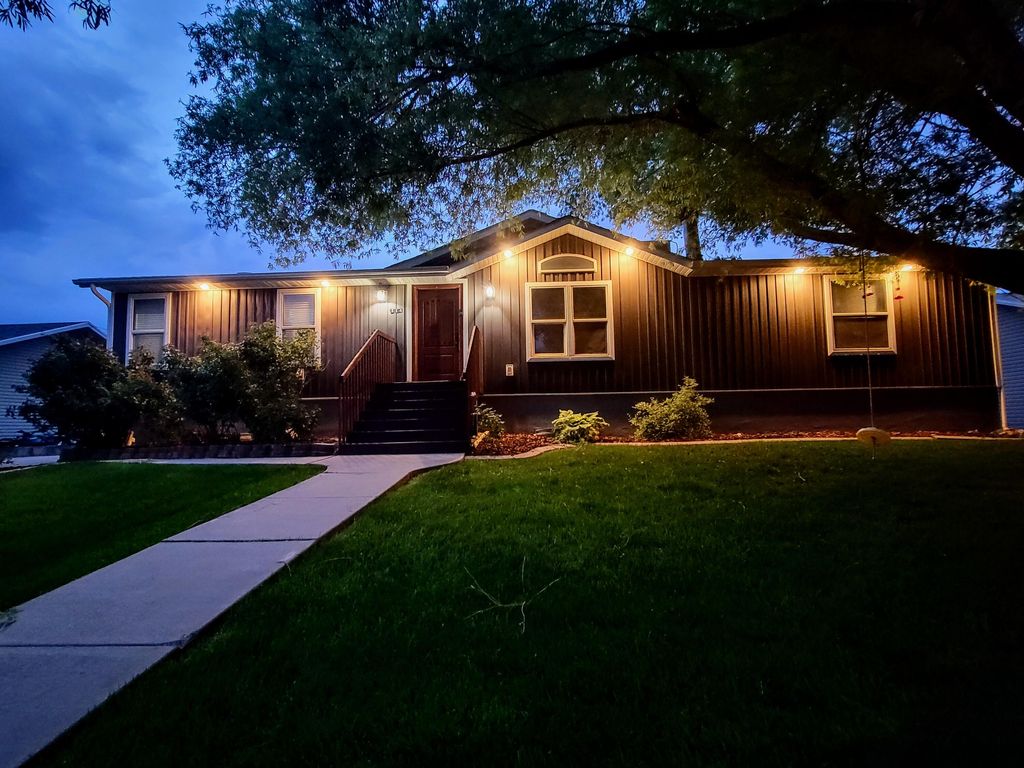 Photo of 114 N 850 W, Parowan, UT 84761 (MLS # 115367)