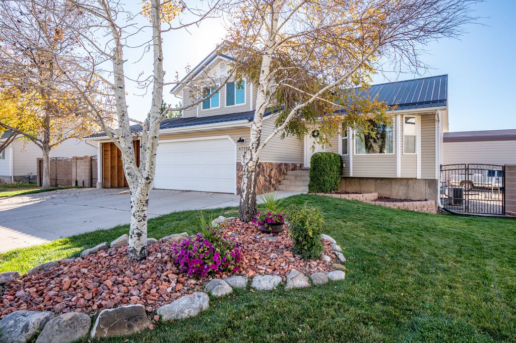 Photo of 4759 N Oregon Trail #1120 E., Enoch, UT 84721 (MLS # 113714)