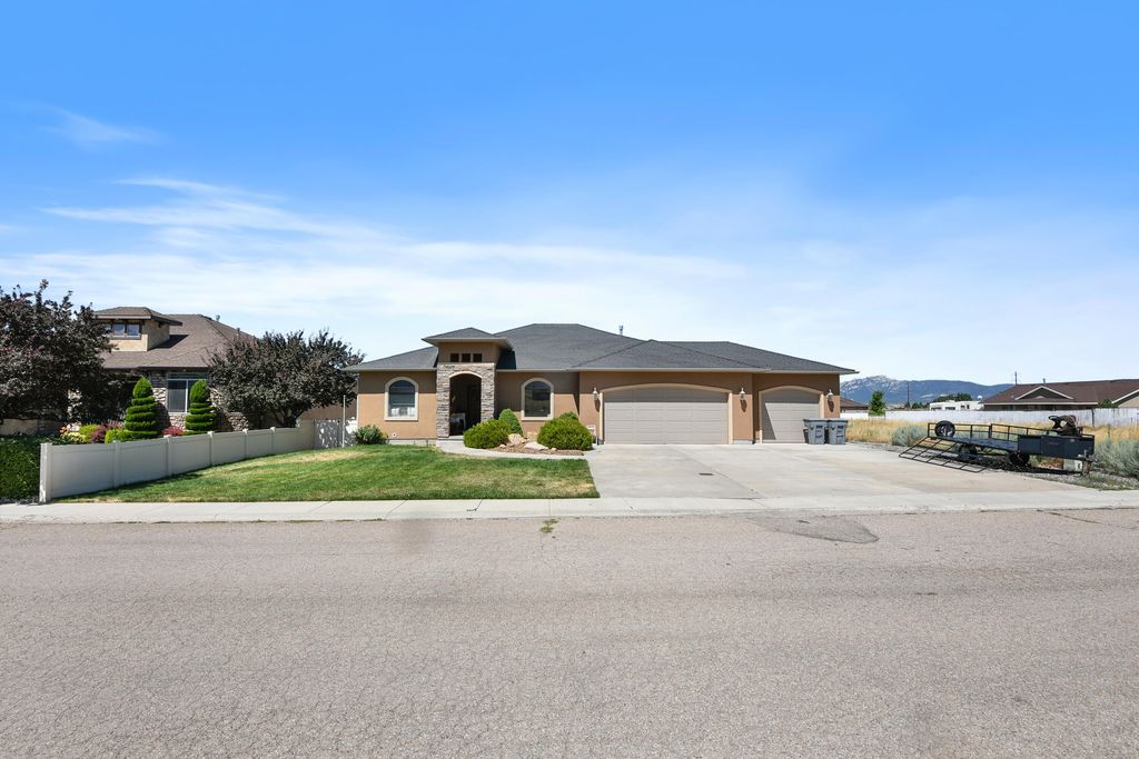 Photo of 545 N 1100 East, Beaver, UT 84713 (MLS # 111678)