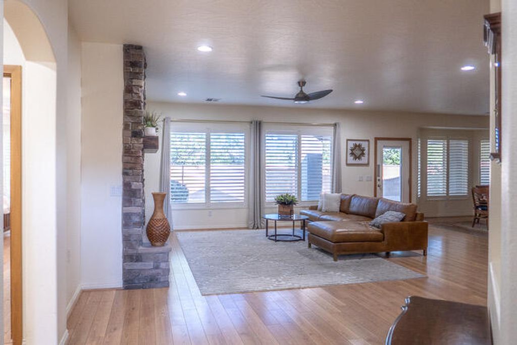 Photo of 1682 W Bonita Bay DR, Saint George, UT 84790 (MLS # 113136)