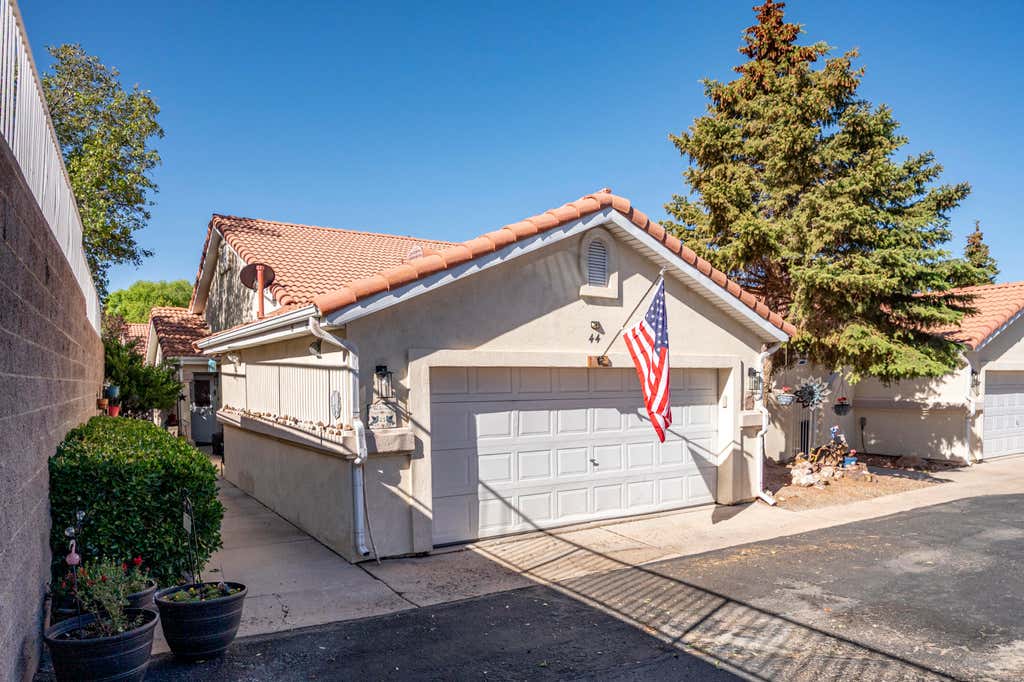 Photo of 195 E Fiddlers Canyon RD #44 Rd, Cedar City, UT 84721 (MLS # 116030)