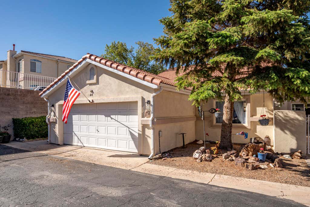 Photo of 195 E Fiddlers Canyon RD #44 Rd, Cedar City, UT 84721 (MLS # 116030)