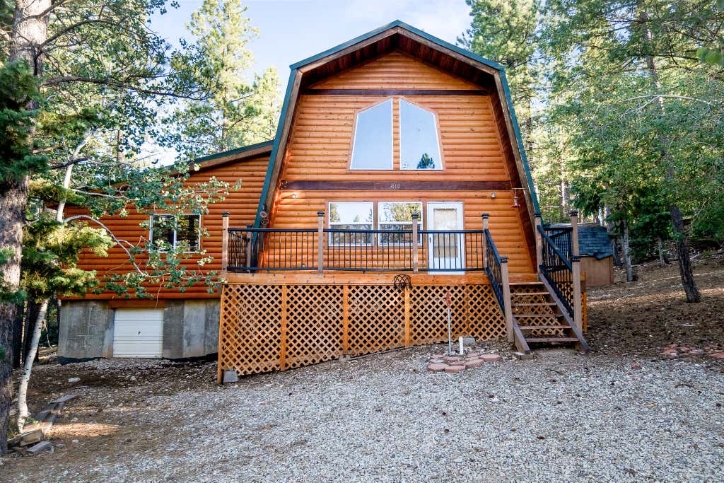 Photo of 3010 E Primrose Path PATH, Duck Creek Village, UT 84762 (MLS # 117431)