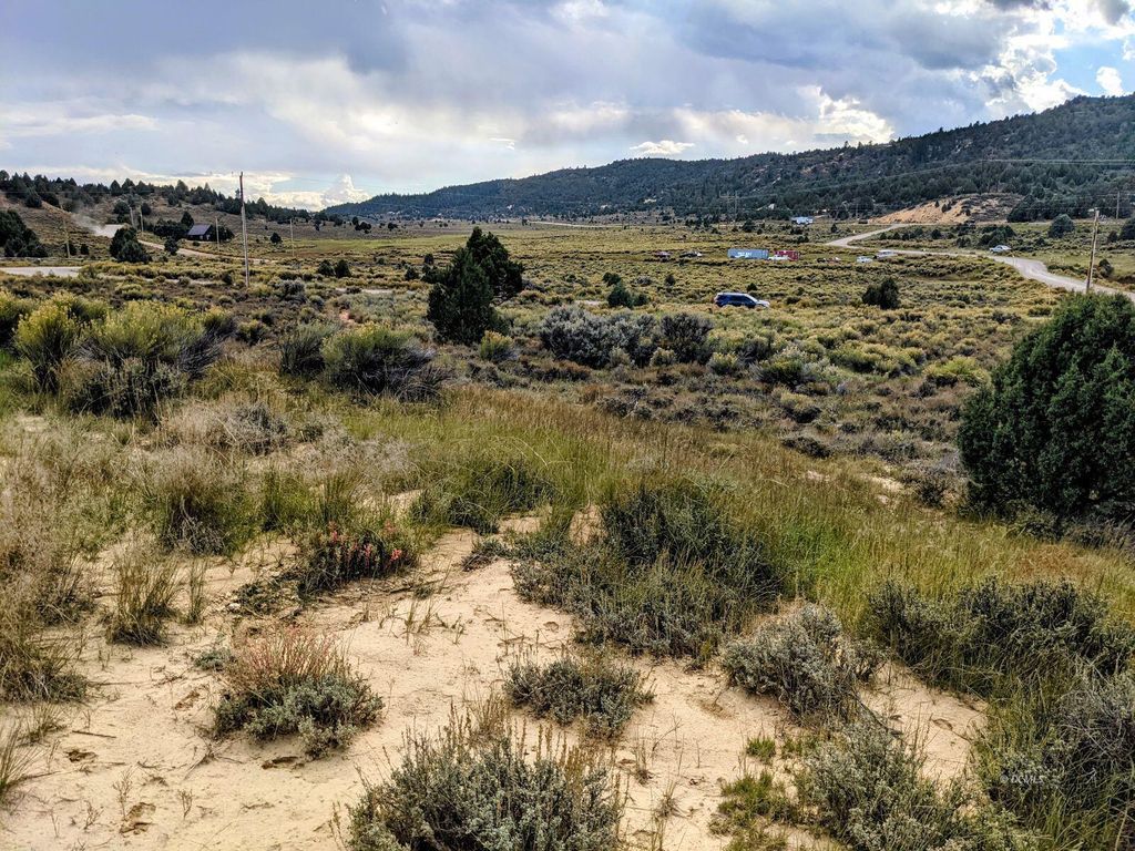 Photo of Havasupai DR #Lot 4, Duck Creek Village, UT 84762 (MLS # 115398)