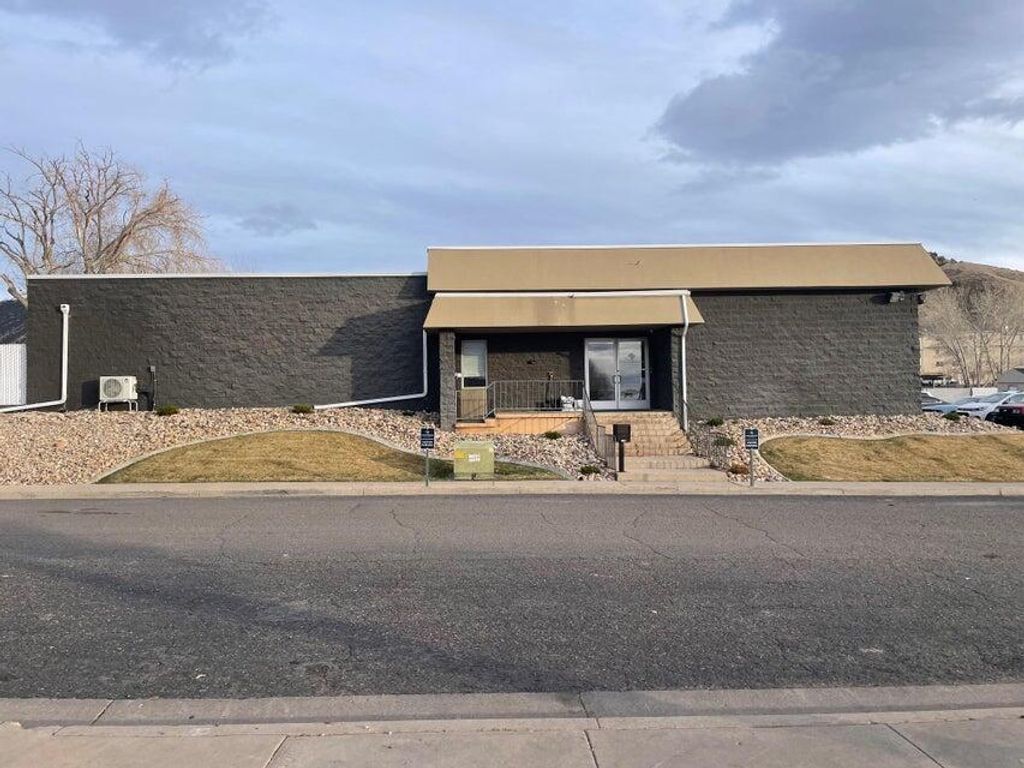 Photo of 246 E Fiddlers Canyon RD, Cedar City, UT 84721 (MLS # 109752)