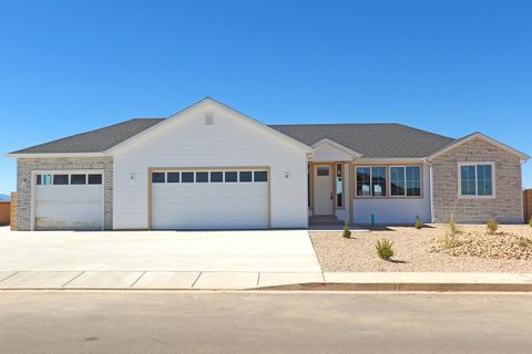 Photo of 4741 N 2600 W, Cedar City, UT 84721 (MLS # 113480)
